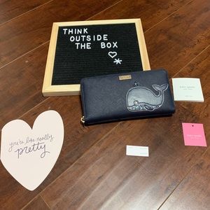Kate Spade Large Whale 🐳 Wallet